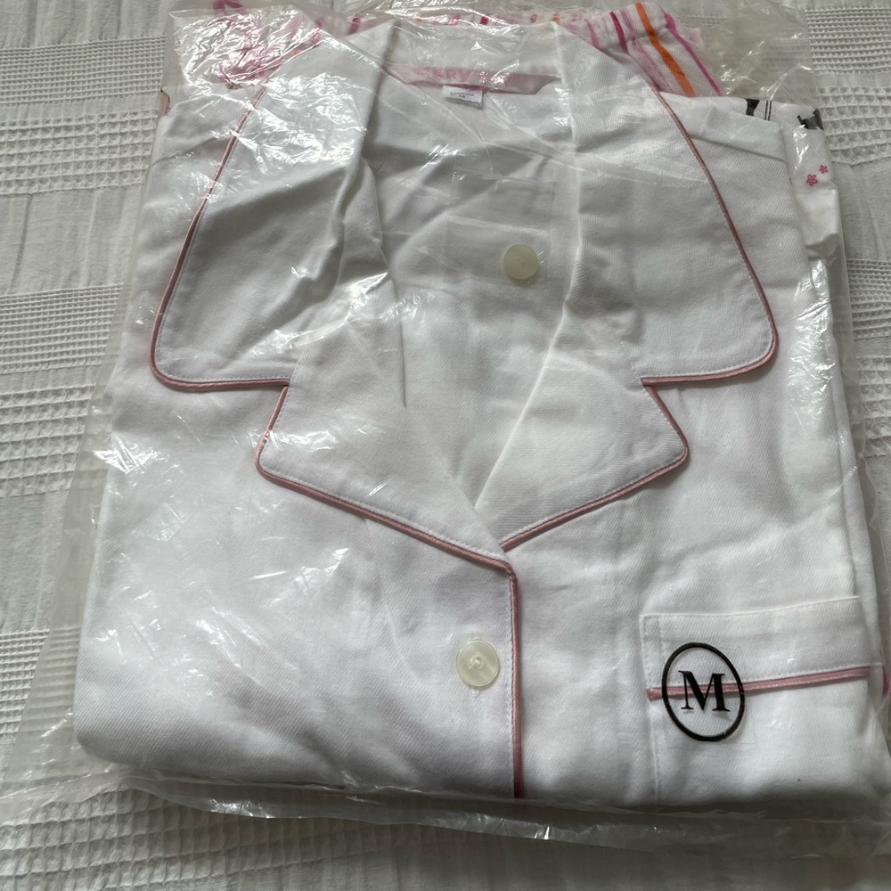 Very rare Mary Kay pj’s